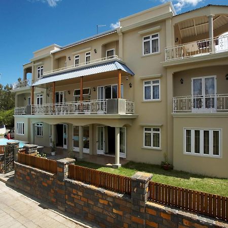 Jet Villa Flic en Flac Ngoại thất bức ảnh