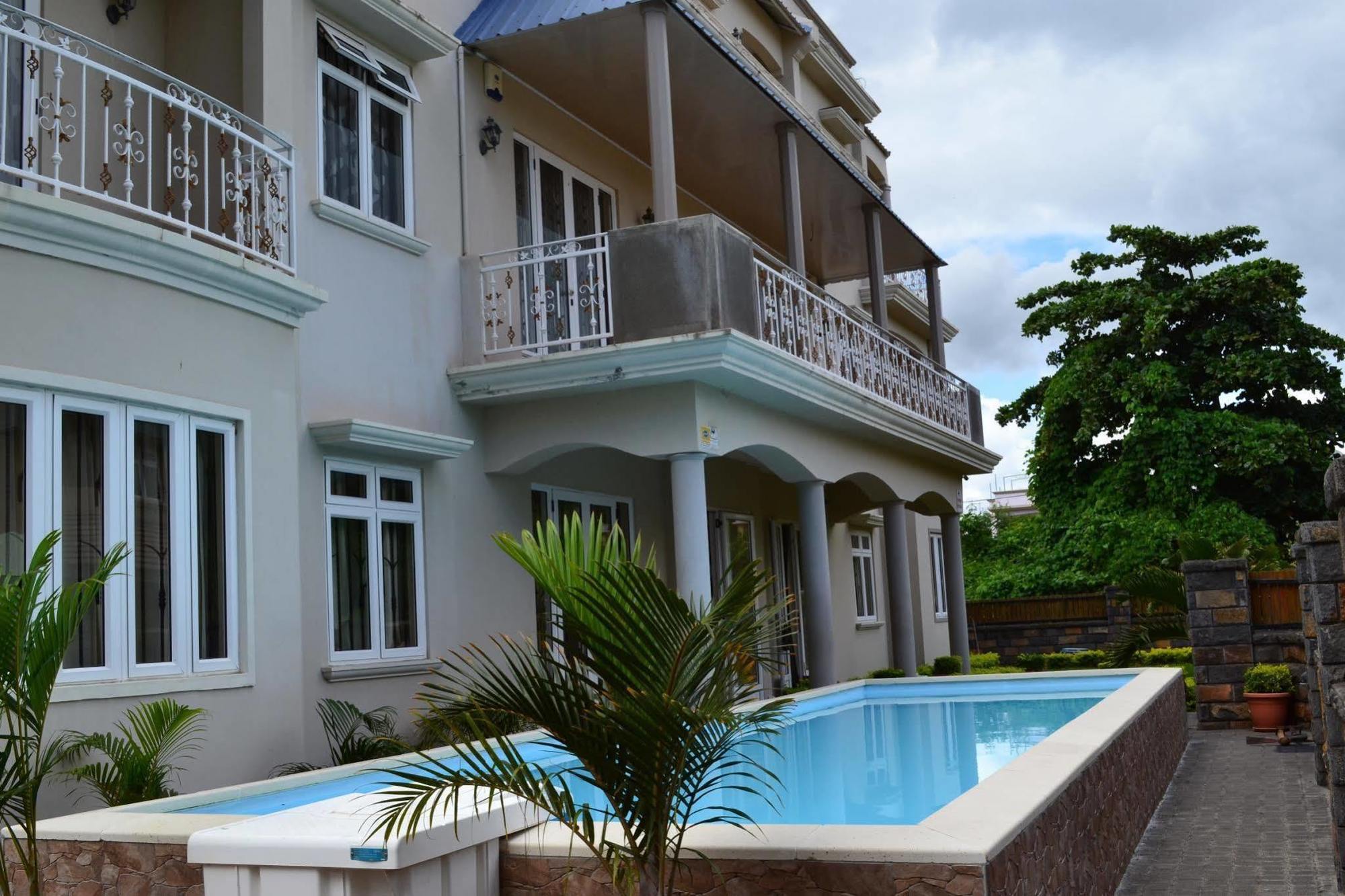 Jet Villa Flic en Flac Ngoại thất bức ảnh