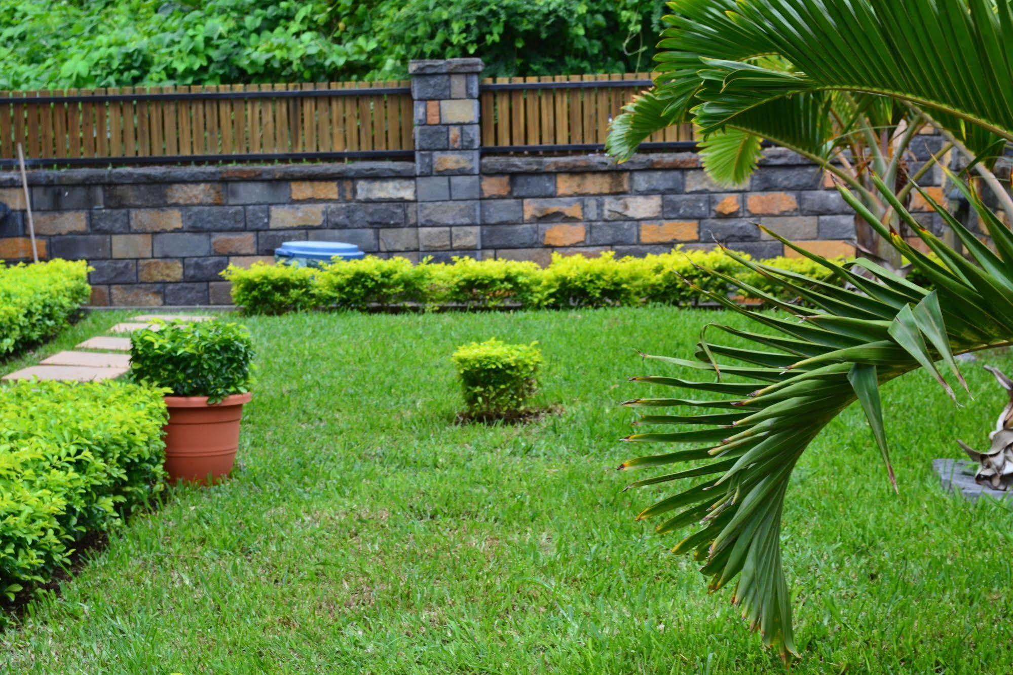 Jet Villa Flic en Flac Ngoại thất bức ảnh